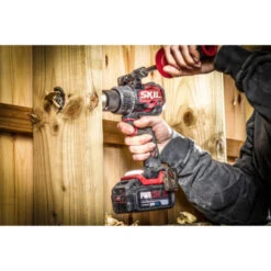 Skil 20V Accuboormachine Brushless (130Nm) 3080HC Incl. 2 Accu's 2Ah + Lader En Koffer -Gamma 123 148