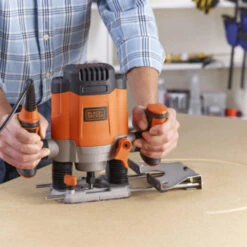 Black & Decker BLACK+DECKER Bovenfrees KW1200E-QS 12 Black & Decker BLACK+DECKER Bovenfrees KW1200E-QS -Gamma 123 43