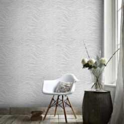Superfresco Easy Vliesbehang Zebra Zilver 20-124 10 Superfresco Easy Vliesbehang Zebra Zilver 20-124 -Gamma 123 758