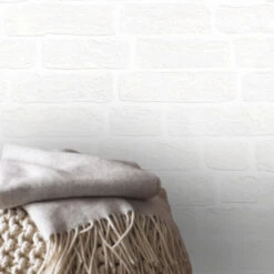 Gamma -Gamma 123 858