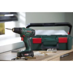 Bosch 18V Accuboormachine UniversalDrill Systeembox Met 241 Accessoires (incl. 2 Accu's 1.5Ah + Lader) 19 Bosch 18V Accuboormachine UniversalDrill Systeembox Met 241 Accessoires (incl. 2 Accu's 1.5Ah + Lader) -Gamma 123 96